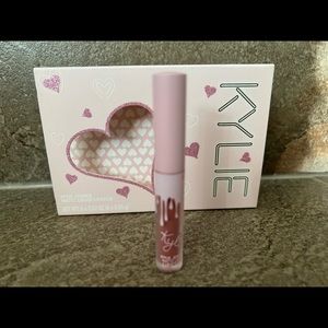 New Kylie Jenner lipstick *Baby Girl*